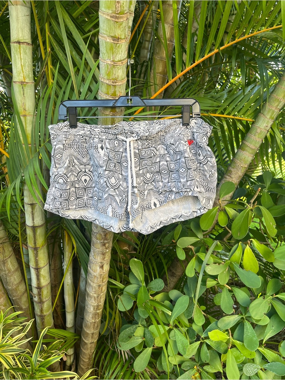 2014 Roxy Geometric Shorts ❤️ - Picture 12 of 13
